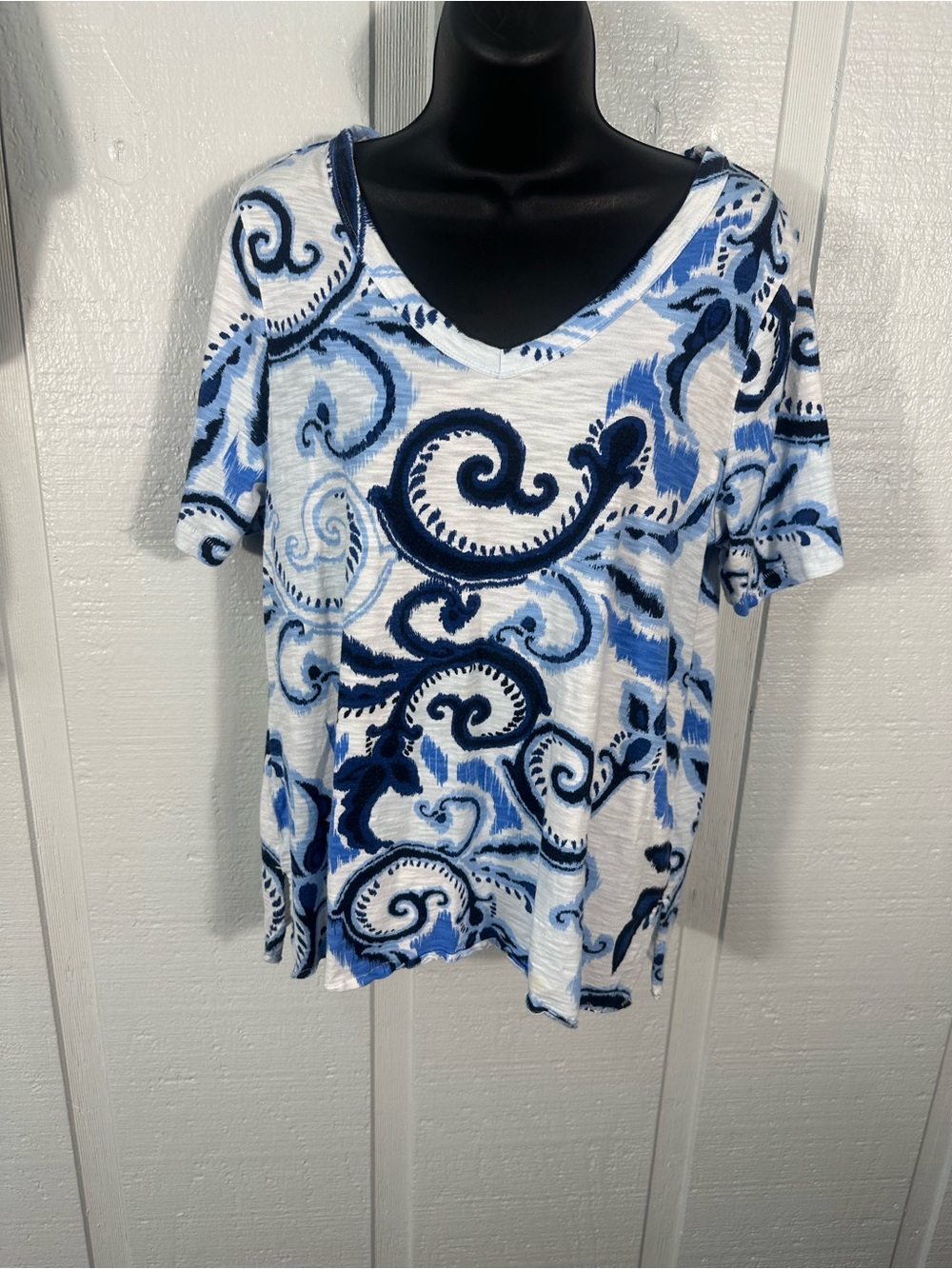 Chicos White Geometric Print Top Size 1/Small EUC